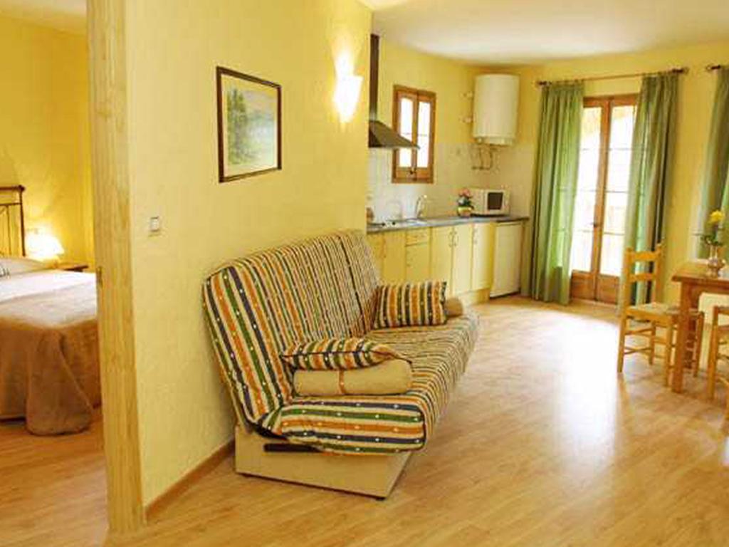 Apartamentos Cal Ratero Macanet De Cabrenys Room photo